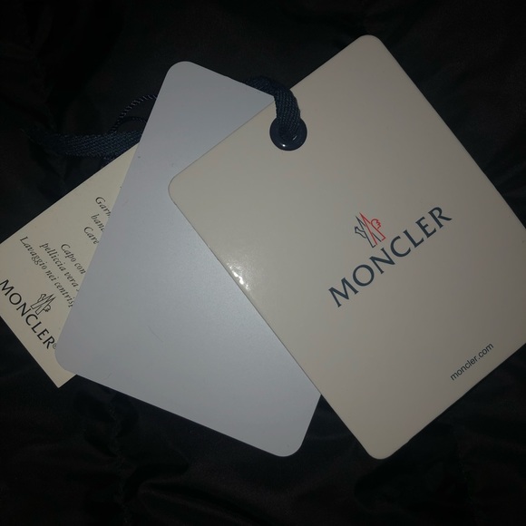 Moncler womens light down coat - Picture 11 of 15